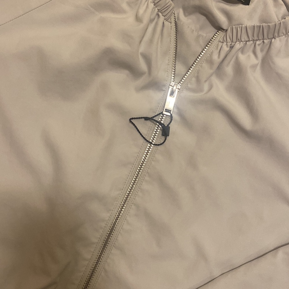Zara Jacket - Picture 2 of 6